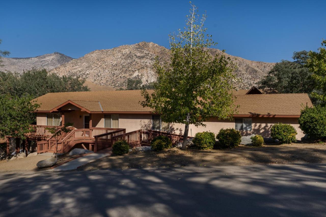 Lazy Squirrel - Cozy Family House With Full Game Room Kernville Dış mekan fotoğraf